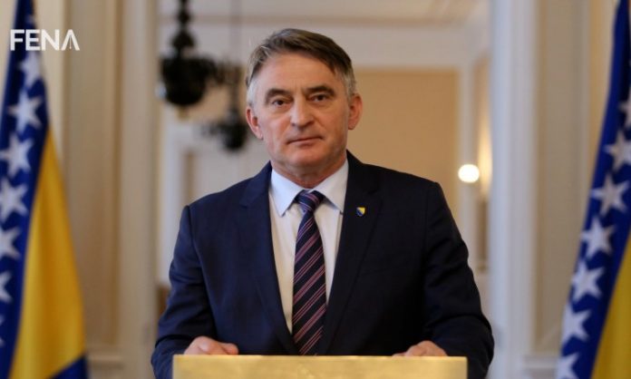 Komšić Dodik ne saziva sjednice, više je u Beogradu nego na poslu
