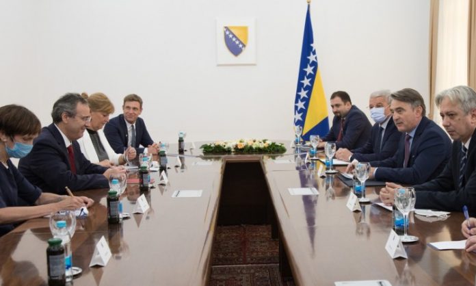 Komšić i Džaferović s Bergerom-Provesti reforme koje će BiH voditi ka EU i NATO