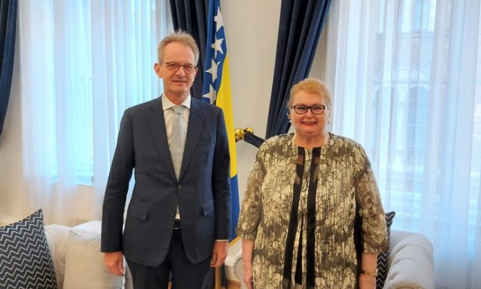 Ministrica Turković primila u oproštajnu posjetu nizozemskog ambasadora Vosa