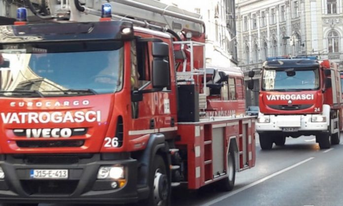 Sarajevski vatrogasci pomažu u gašenju požara na području općine Jablanica