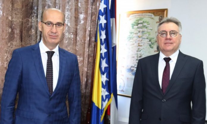 Salkić i ambasador Ruske Federacije o sistemskoj diskriminaciji u RS