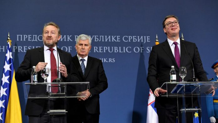 Građani BiH su već pod sankcijama dok svi spašavaju Dodika